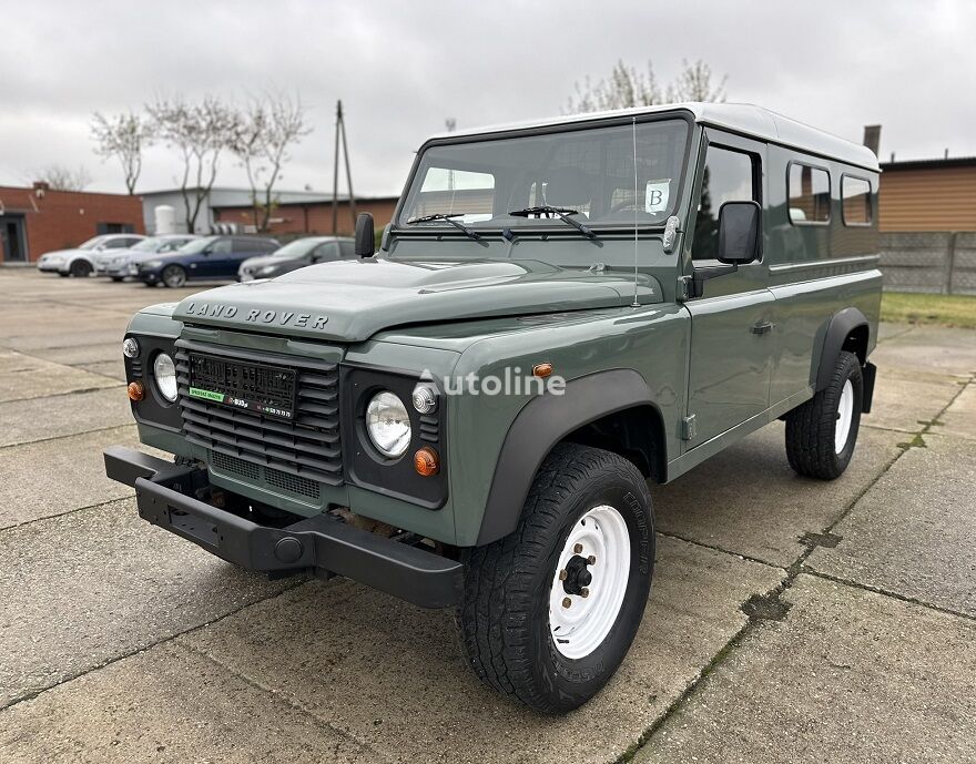 Land Rover Defender SUV