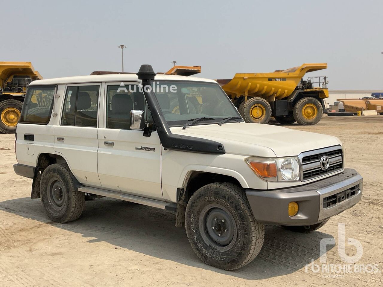 VUS Toyota LAND CRUISER 76R 4x4 - Autoline