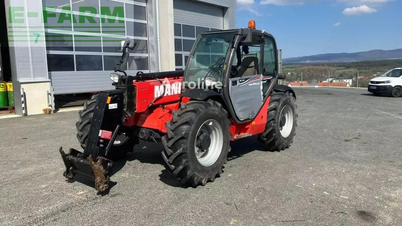 Земјоделски натоварувач Manitou mt 932 - Agroline