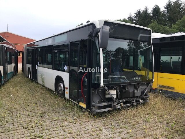 autobuz articulat Mercedes-Benz Citaro O530 în bucăți