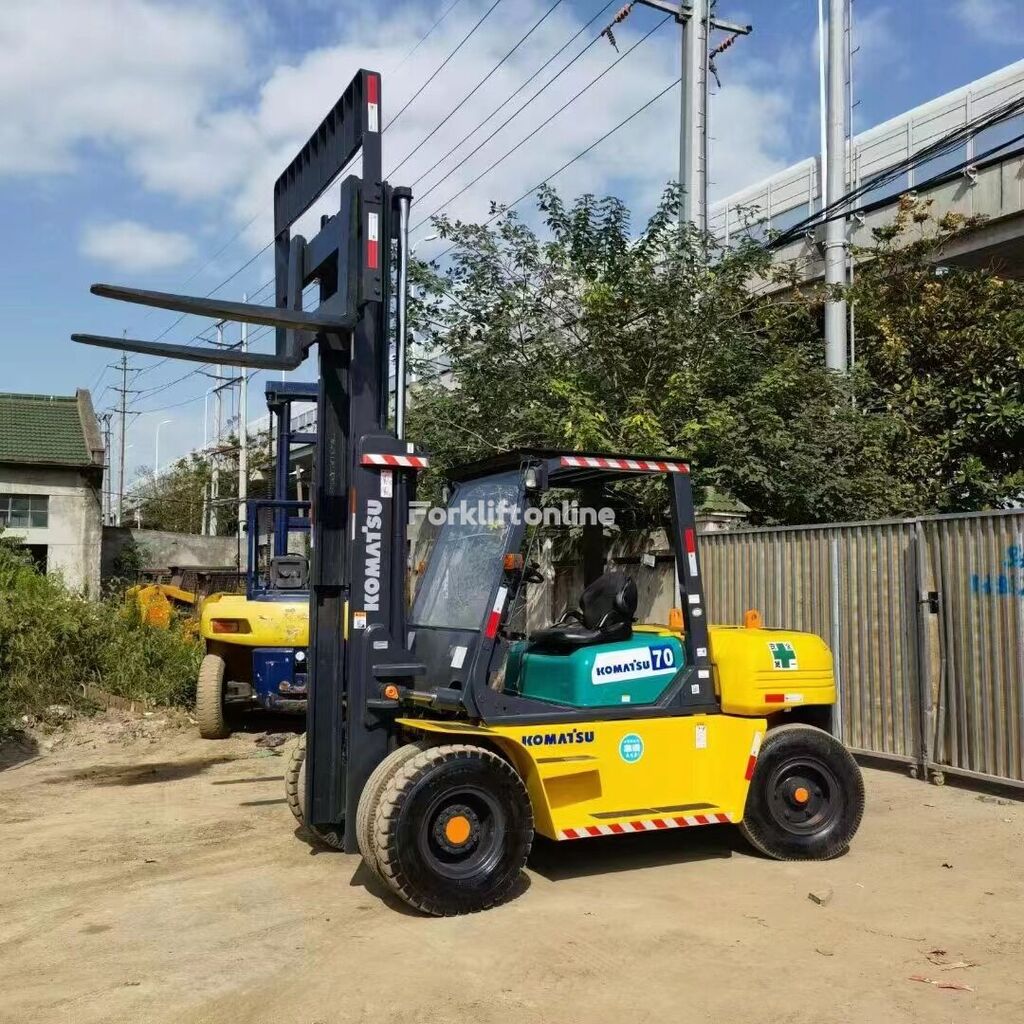 铰接式叉车 Komatsu FD70-7