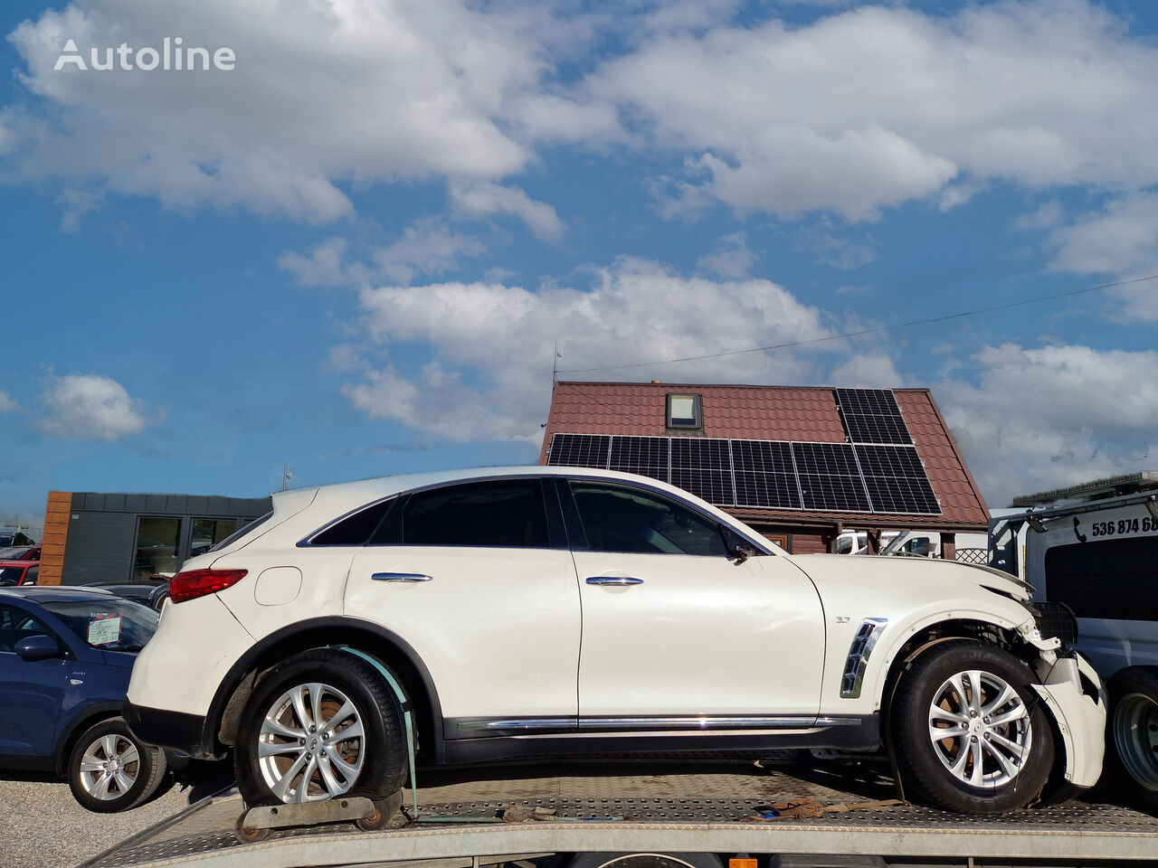 Beschadigde Infiniti QX 70 GT 3.7 320 KM SUV