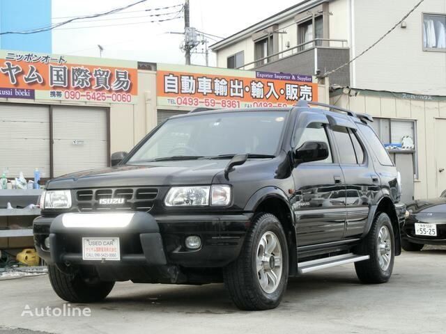 внедорожник Isuzu WIZARD