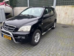 سيارة رياضية متعددة الأغراض KIA Sorento 2.4 i LX 4 X 4