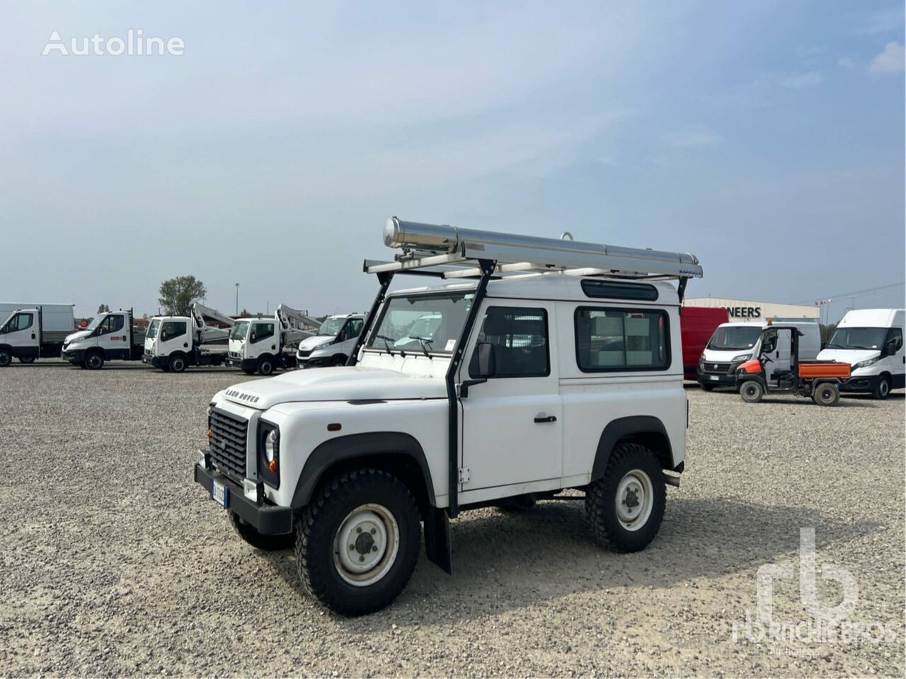 внедорожник Land Rover DEFENDER 2.2 TDA 90 E SW VAN 3-DOOR