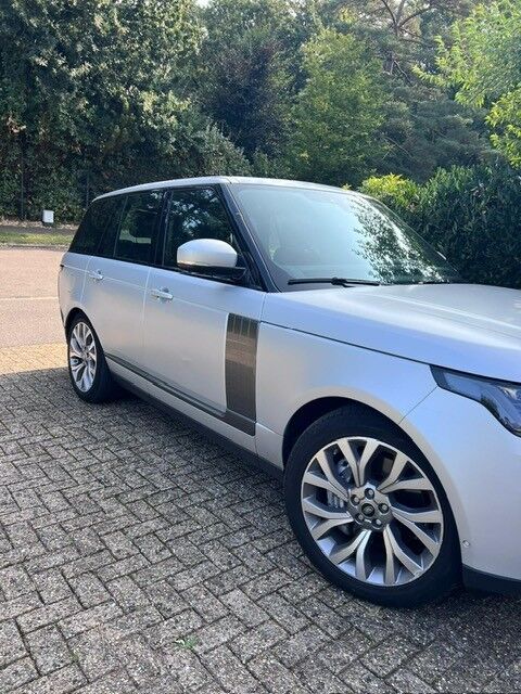 Land Rover Range Rover P400e PHEV Vogue / Pano / Full Option / ... VUD