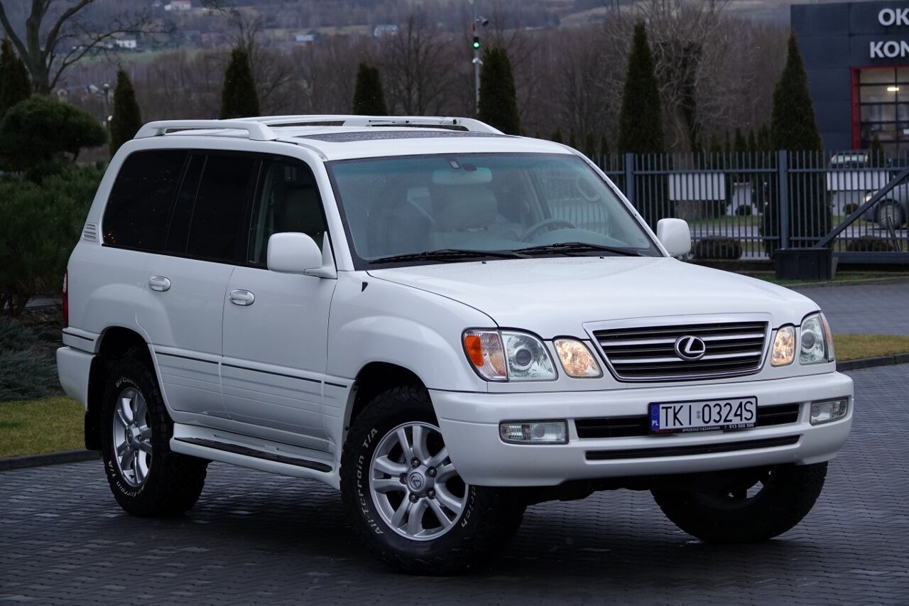 Lexus LX 470 SUV