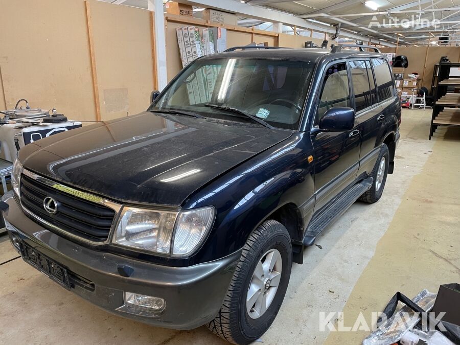 سيارة رياضية متعددة الأغراض Lexus Landcruiser 4,2 Van Man