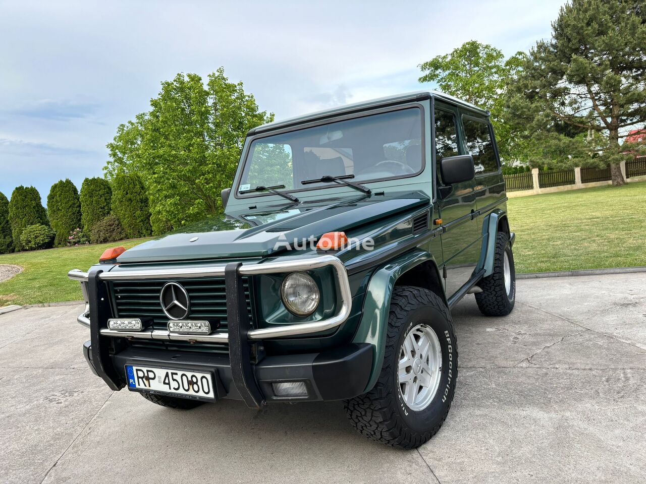 خودرو شاسی بلند Mercedes-Benz G300