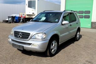 autoturism de teren Mercedes-Benz ML-klasse ML 270. for export, 5 seats, real leather, Climate