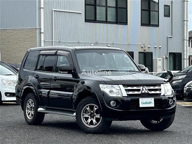 Mitsubishi PAJERO SUV