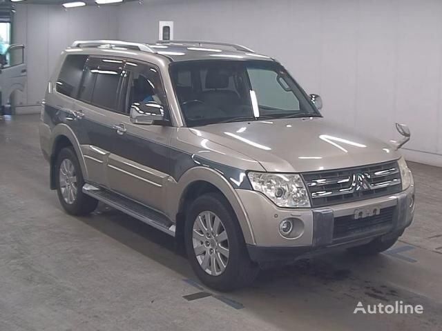 Mitsubishi PAJERO SUV