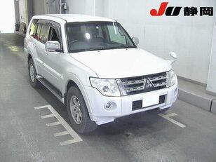 Mitsubishi PAJERO SUV