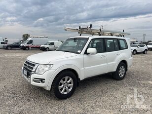 Mitsubishi PAJERO SUV