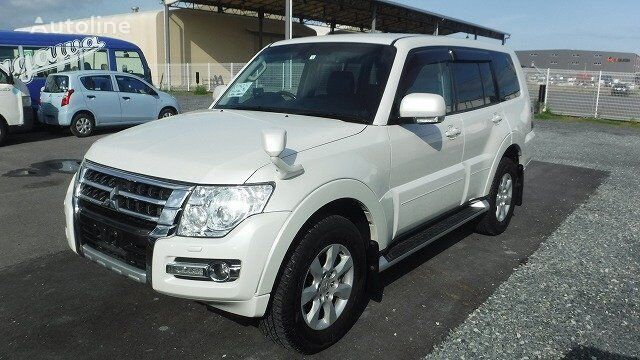 Mitsubishi PAJERO SUV