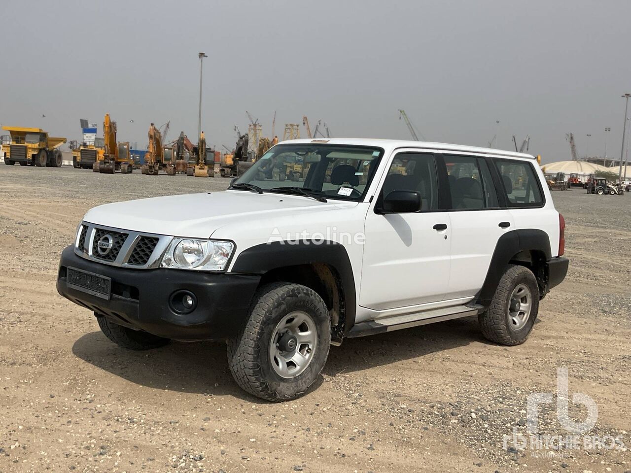 внедорожник Nissan PATROL 4x4