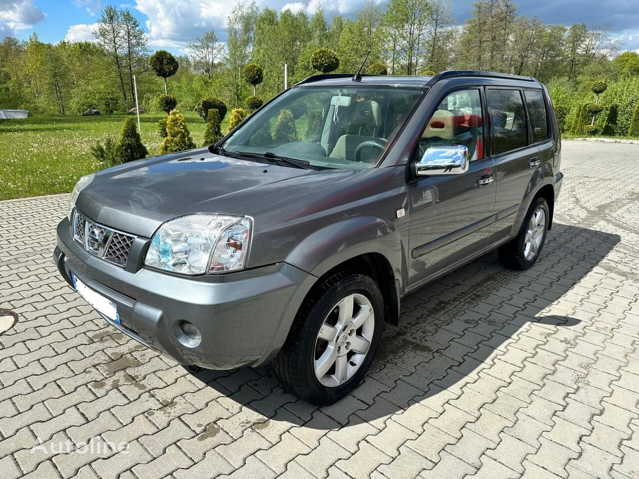 внедорожник Nissan X-TRAIL