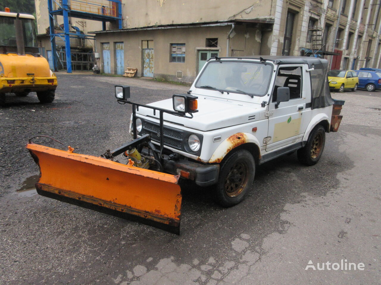 سيارة رياضية متعددة الأغراض Suzuki SAMURAI