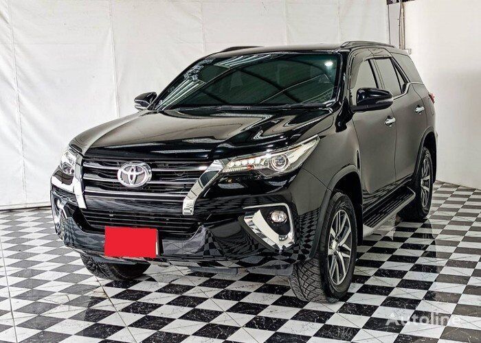 Toyota FORTUNER terepjáró