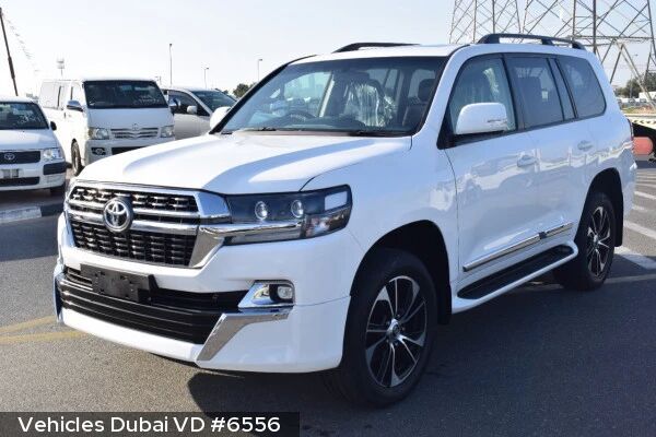 سيارة رياضية متعددة الأغراض Toyota LAND CRUISER 100