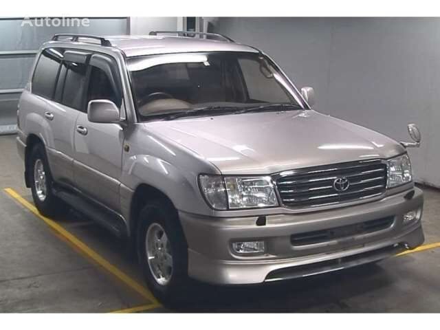 سيارة رياضية متعددة الأغراض Toyota LAND CRUISER 100