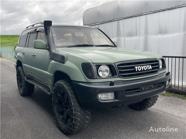 Toyota LAND CRUISER 100 SUV