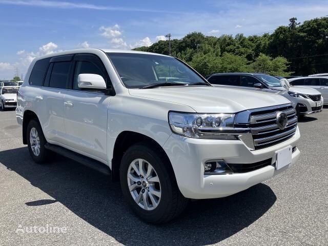 Toyota LAND CRUISER 200 SUV