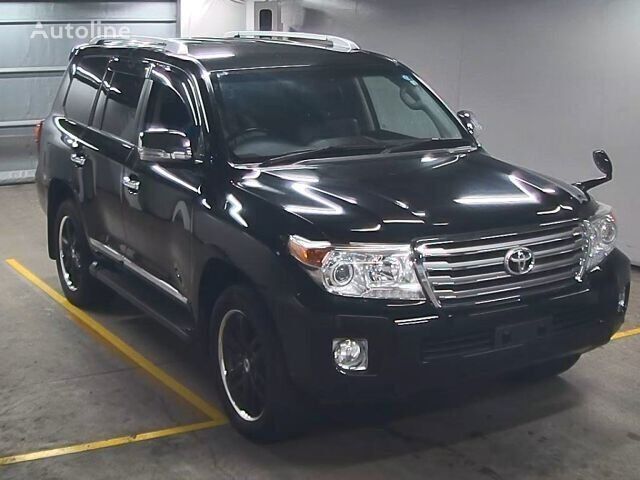 Toyota LAND CRUISER 200 SUV