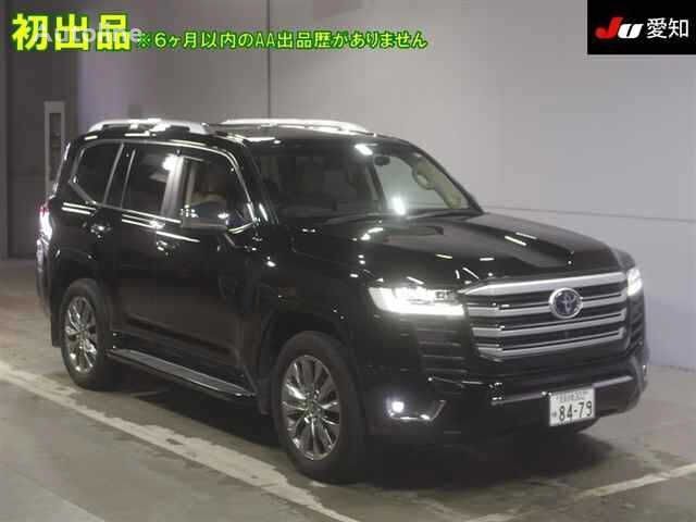 SUV Toyota LAND CRUISER 300