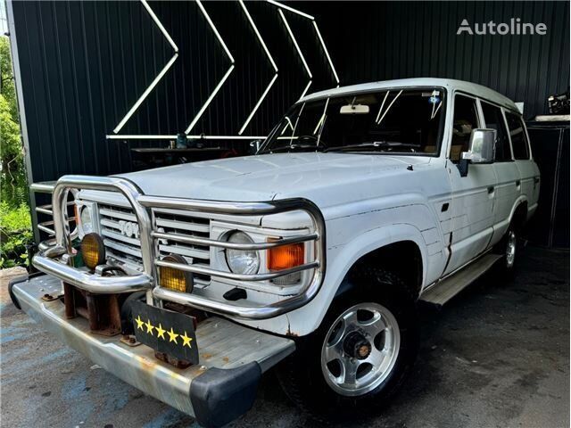 Toyota LAND CRUISER 60 terenac