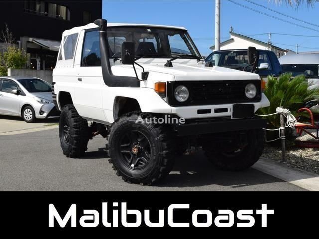 سيارة رياضية متعددة الأغراض Toyota LAND CRUISER 70