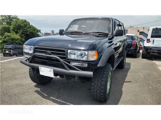 سيارة رياضية متعددة الأغراض Toyota LAND CRUISER 80