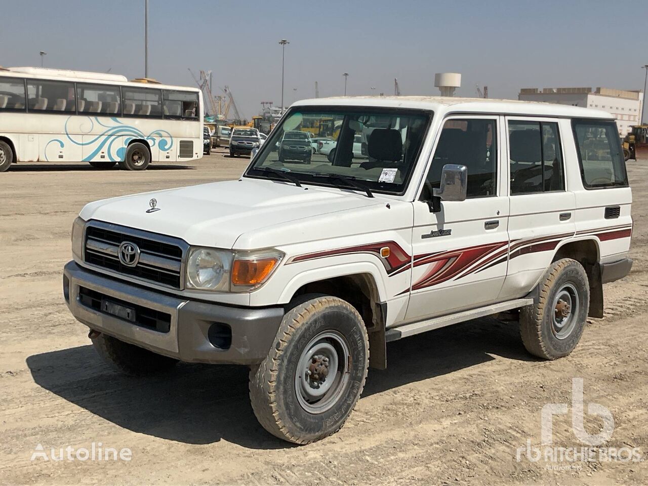 Toyota LAND CRUISER LX 76L 4x4 SUV