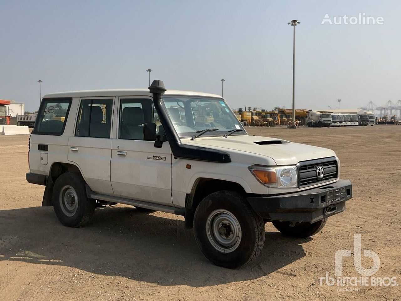 Toyota LAND CRUISER LX 76R 4x4 SUV