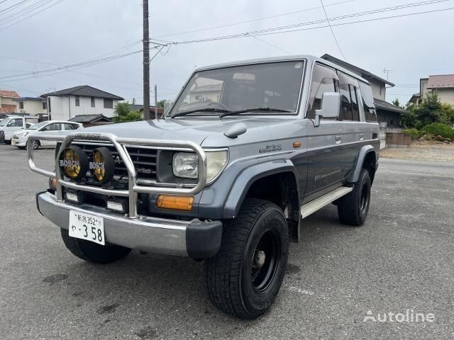 Toyota LAND CRUISER PRADO apvidus automobilis