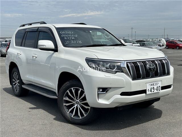 Toyota LAND CRUISER PRADO SUV