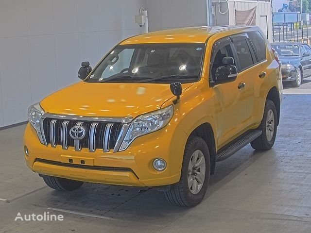 سيارة رياضية متعددة الأغراض Toyota LAND CRUISER PRADO