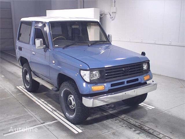 سيارة رياضية متعددة الأغراض Toyota LAND CRUISER PRADO