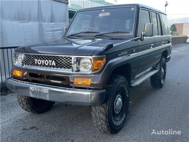 внедорожник Toyota LAND CRUISER PRADO