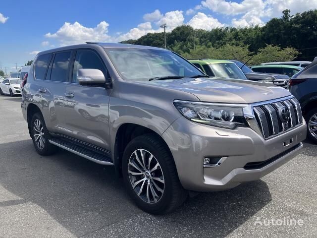 Toyota LAND CRUISER PRADO SUV