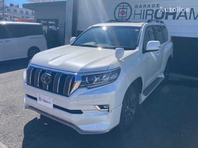 VUS Toyota LAND CRUISER PRADO