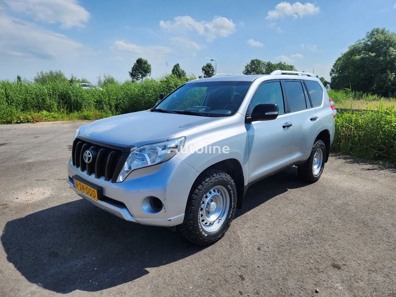 VUS Toyota Land Cruiser 150, 2017,161000km, Grijs kent,Cruise, Camera