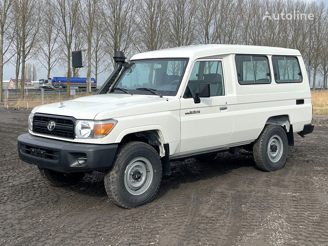 Toyota Land Cruiser HZJ78L Hard Top (5 units) VUD nuevo