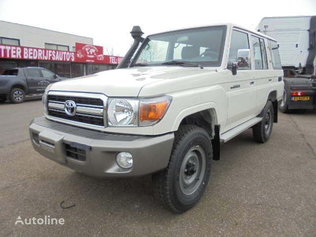 SUV Toyota Land Cruiser NEW UNUSED LX V6