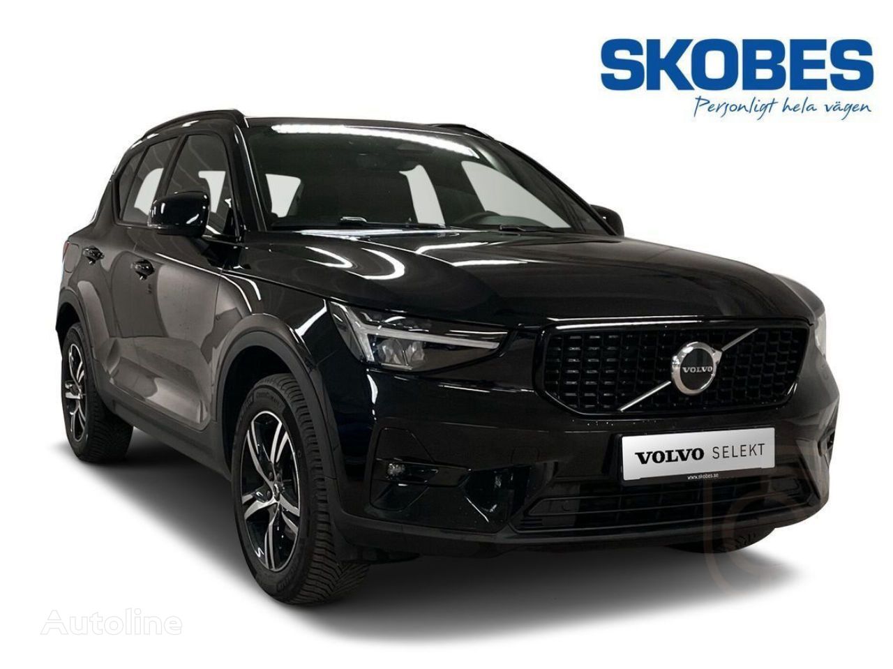 внедорожник Volvo XC40