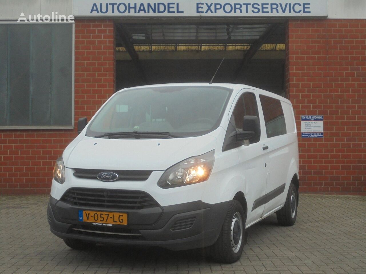 الميكروباصات لنقل الركاب والحمولات Ford Transit Custom 270 L1 D.C