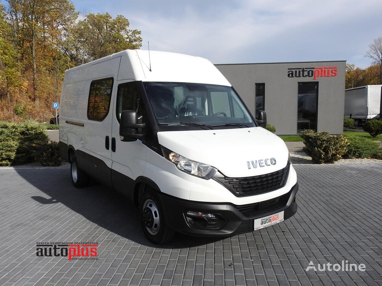 IVECO Daily  combi van