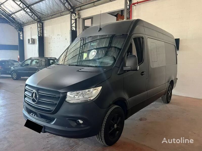 الميكروباصات لنقل الركاب والحمولات Mercedes-Benz Sprinter