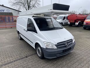 Mercedes-Benz Vito 220CDI combi van