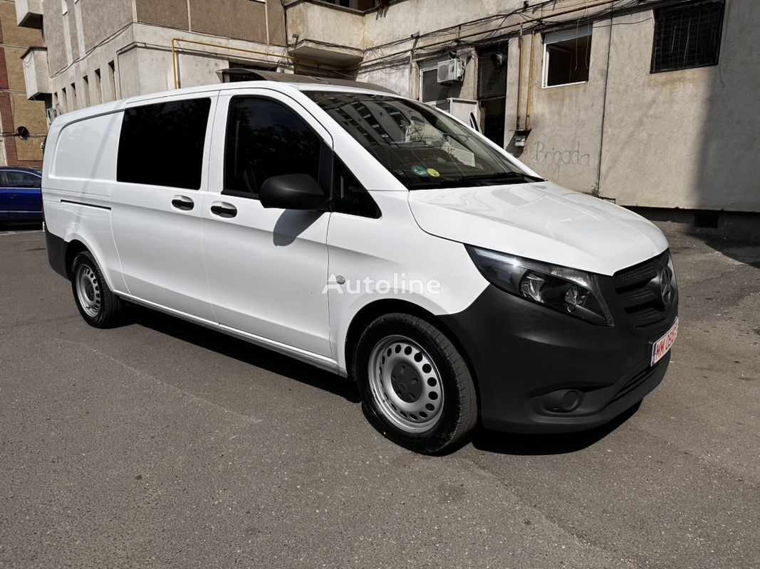 Mercedes-Benz Vito Mixto combi van